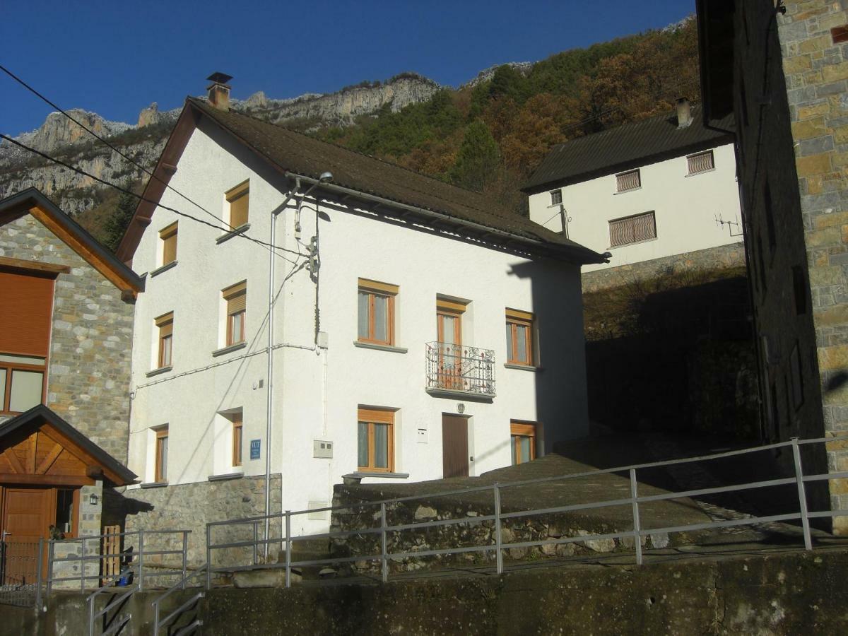Vivienda Lanzon Βίλα Salinas de Bielsa Εξωτερικό φωτογραφία
